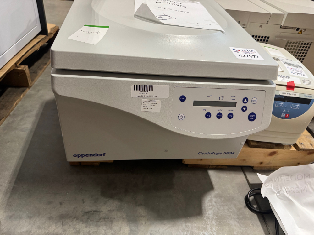 Image of Eppendorf 5804 Centrifuge